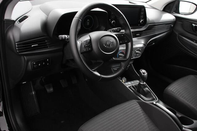 Hyundai I 20 1.0 T-GDI Comfort | Navigatie | Apple Carplay/ Android Auto | Camera | Stoel/Stuurverwarming | 16 Inch Lichtmetalen Velgen | Privacy Glass | Climate Control |