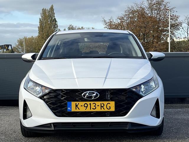 Hyundai I 20 5drs 1.0 T-GDI 100PK Comfort Smart | Geïntegreerde navigatiesysteem | Camera | Lichtmetalen velgen | Apple Carplay & Android Auto |