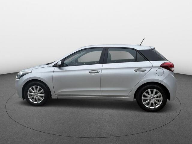 Hyundai I 20 1.0 T-GDI Comfort [ Nav Camera Climate control ]