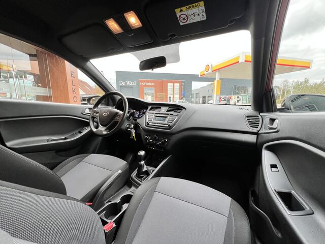 Hyundai I 20 1.2 HP i-Motion Premium | Stuur/Stoelverw. | Radio | Airco