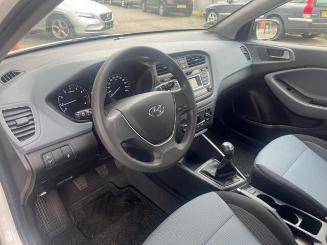 Hyundai I 20 1.2 75PK GO! COMPLETE ONDERHOUDSHISTORY