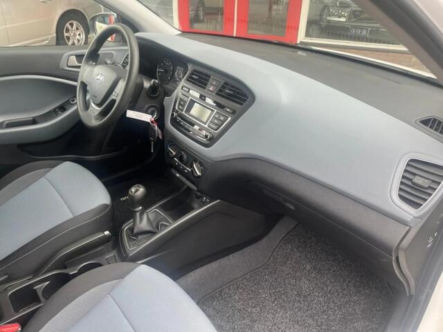 Hyundai I 20 1.2 75PK GO! COMPLETE ONDERHOUDSHISTORY