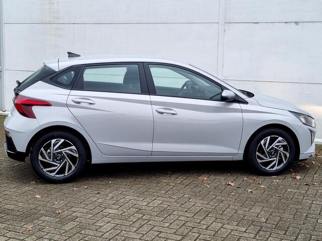 Hyundai I 20 1.0 T-GDI Comfort / ¤2000,- Korting / Direct Leverbaar / Navigatie / Achteruitrij Camera / Cruise /