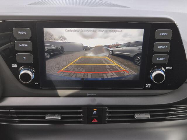 Hyundai I 20 1.0 T-GDI Comfort Automaat / Navigatie via Apple Carplay of Android Auto / Stuur-, en Stoel verwarming / Achteruitrijcamera / Trekgewicht 1110 kg / cruise control / Climate control / Parkeersensoren achter /