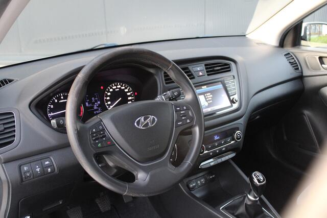 Hyundai I 20 1.0 T-GDI Comfort 100pk - Camera - Bluetooth - Navi - DAB - Cruise - Lane Assist - Rijklaar