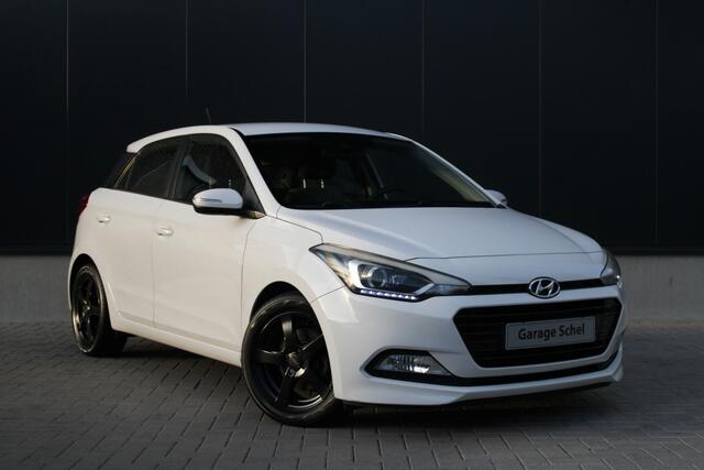 Hyundai I 20 1.0 T-GDI Comfort 100pk - Camera - Bluetooth - Navi - DAB - Cruise - Lane Assist - Rijklaar