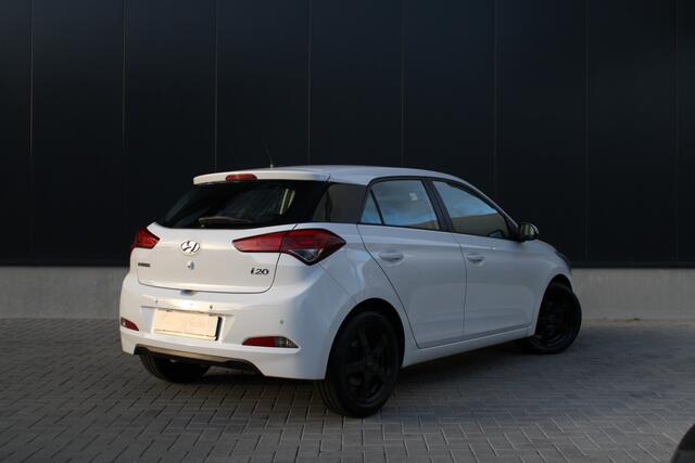 Hyundai I 20 1.0 T-GDI Comfort 100pk - Camera - Bluetooth - Navi - DAB - Cruise - Lane Assist - Rijklaar