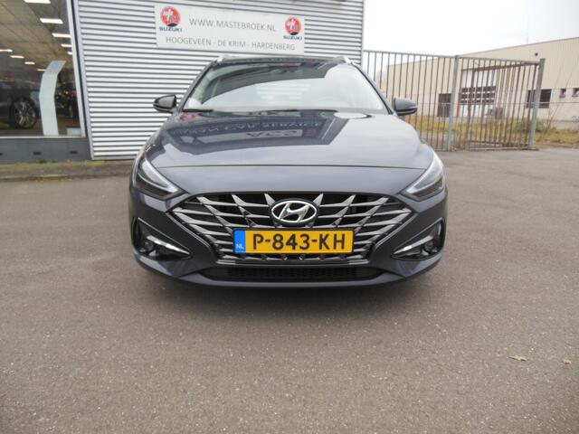 Hyundai I 30 Wagon 1.5 T-GDi MHEV Premium Staat in Hoogeveen