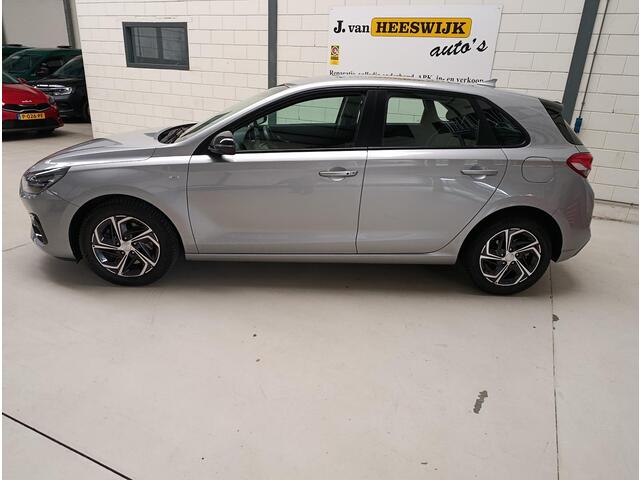 Hyundai I 30 1.0 T-GDi MHEV Comfort Smart 2e paasdag geopend !!!