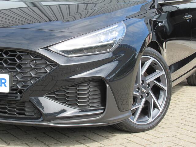 Hyundai I 30 Fastback 1.5 T-GDi MHEV 160 PK N Line Sky Automaat 2e eigen | dealer onderh | full options!