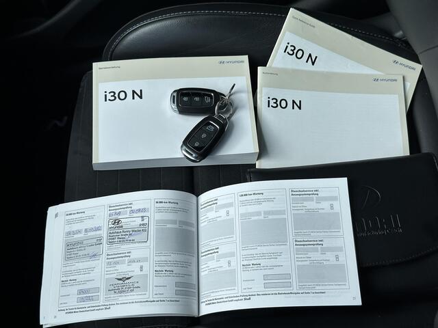 Hyundai I 30 2.0 T-GDI N2 / Navigatie / Cruise control / Camera / Apple carplay - Android auto / Parkeersensoren / Dealeronderhouden