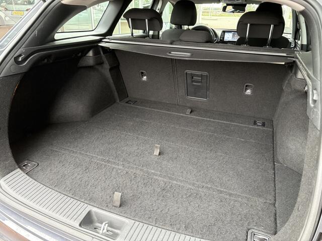 Hyundai I 30 Wagon 1.0 T-GDi 120pk Comfort CAMERA/CARPLAY/NAVI/CLIMA/CRUISE/PDC