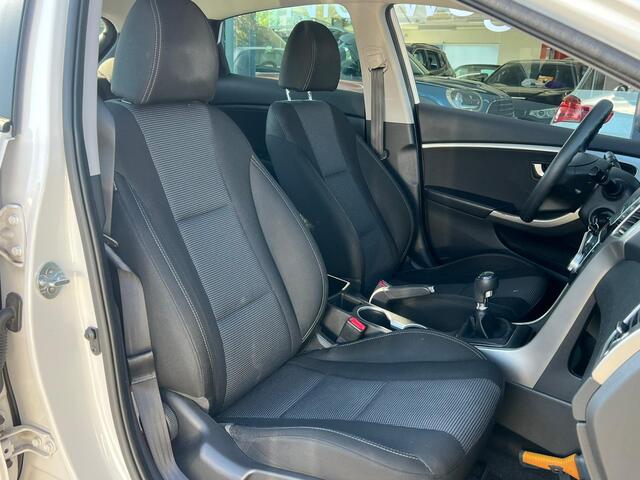 Hyundai I 30 1.6 GDI i-Drive Cool Plus NL AUTO | APK T/M 8-26 | AIRCO |