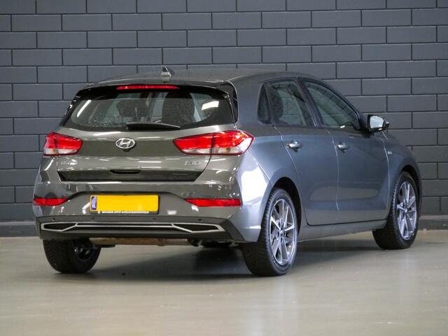 Hyundai I 30 1.0 120PK T-GDi Automaat MHEV Comfort | CAMERA | APPLE CARPLAY |