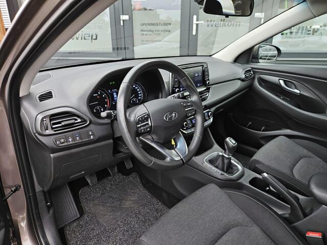 Hyundai I 30 1.0 T-GDi MHEV i-Motion stoelverwarming. stuurverwarming. camera achter. Apple carplay.