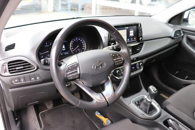 Hyundai I 30 Wagon 1.4 T-GDI Comfort Navigatie, afneembare trekhaak.