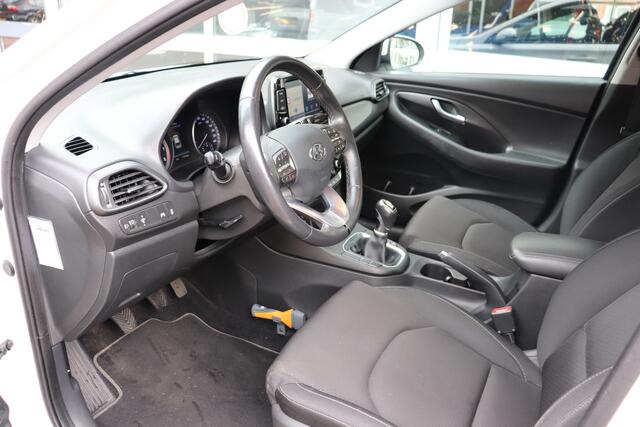 Hyundai I 30 Wagon 1.4 T-GDI Comfort Navigatie, afneembare trekhaak.