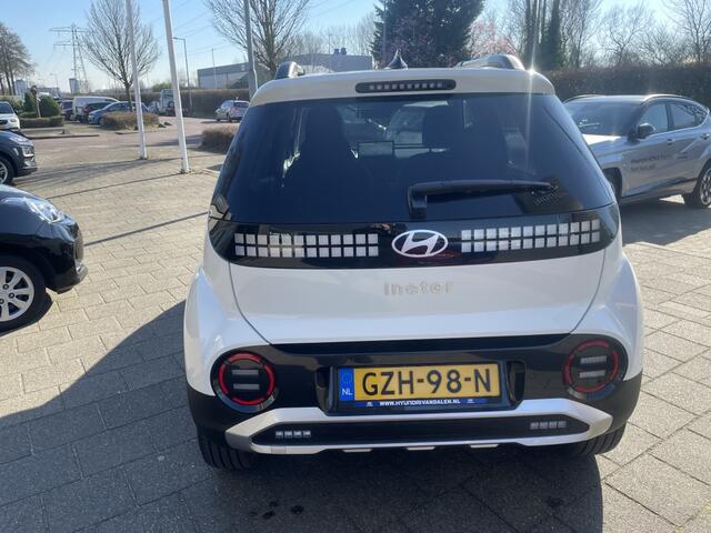 Hyundai INSTER Evolve Sky Pl 49 kWh