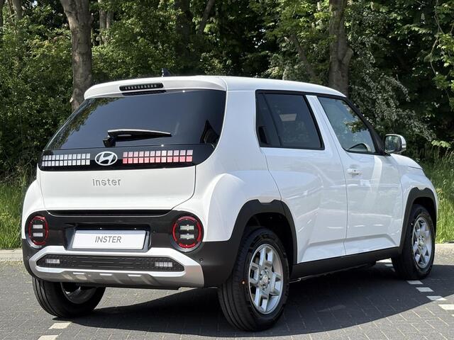 Hyundai INSTER Pulse 49 kWh |¤1300 KORTING|CAMERA|CLIMATE CONTROL|PARKEERSENSOREN|DRAADLOZE OPLADER|