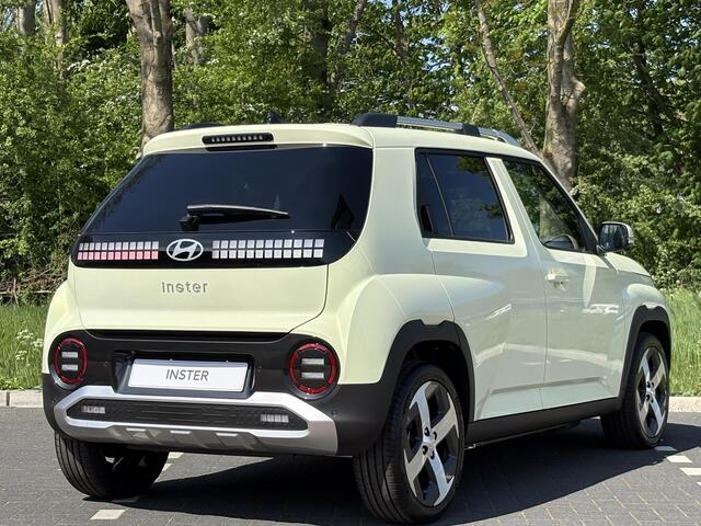 Hyundai INSTER Evolve 49 kWh |¤3650 KORTING|VOORRAAD|360 CAMERA|STOEL/-STUURVERWARMING|DODEHOEKDETECTIE|