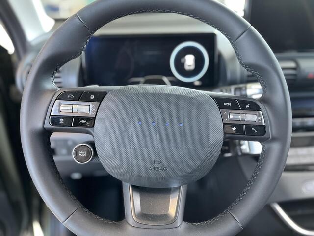 Hyundai INSTER Evolve 49 kWh | 3.000,- korting | Direct uit voorraad leverbaar | Rijklaarprijs! |