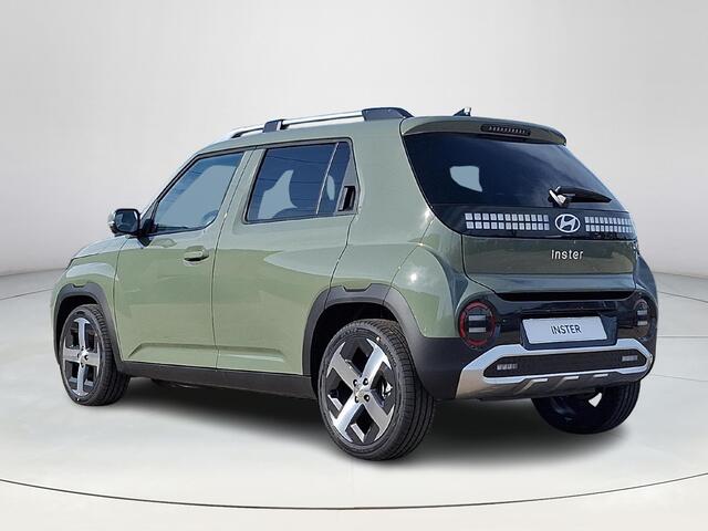 Hyundai INSTER Evolve 49 kWh | Warmte pomp | Apple Carplay/Android Auto | Stoel/stuurverwarming | Adaptief Cruise Control | 360 graden camera | Nu uit voorraad leverbaar |