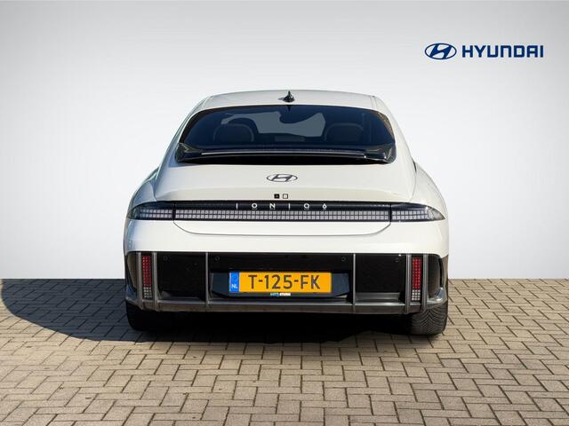 Hyundai IONIQ 6 Lounge 77 kWh Digitale Buitenspiegels | Head-Up Display | BOSE Audio | Leder 'Grijs' | 360° Camera | Stoelverwarming + -Ventilatie | Geheugenstoel | Rijklaarprijs!