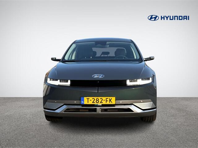 Hyundai IONIQ 5 Lounge AWD 77 kWh | Digitale Buitenspiegels(DSM) | Lounge Stoelen | Head-Up Display | BOSE Audio | Vol-Leder | 360° Camera | 20'' Velgen | Rijklaarprijs!