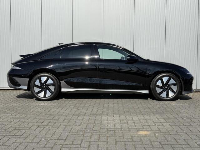 Hyundai IONIQ 6 Connect 77.4 kWh / 614 KM WLTP / Stoelverwarming Voor & Achter / Climate Control / Adaptive Cruise Control / Elek. Achterklep / Elek. Bestuurdersstoel / Beschikbaar per 01-06 /