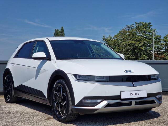 Hyundai IONIQ 5 Style 77.4 kWh |¤13.900 KORTING|CAMERA|SENSOREN|NAVIGATIE|APPLE CARPLAY & ANDROID AUTO|