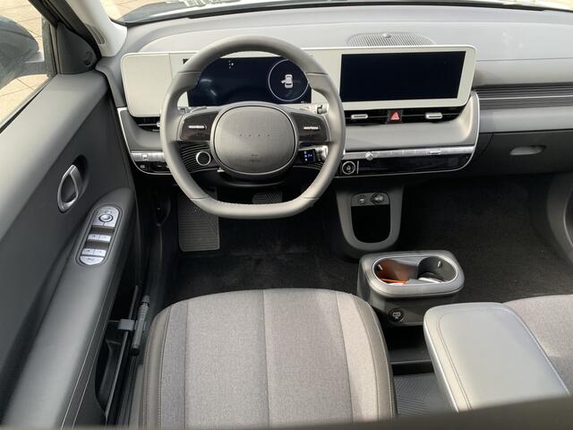 Hyundai IONIQ 5 77 kWh Style Warmtepomp, Vehicle 2 Load, Navigatie en Groot Accu pakket met 507 KM RANGE! Uit voorraad leverbaar!