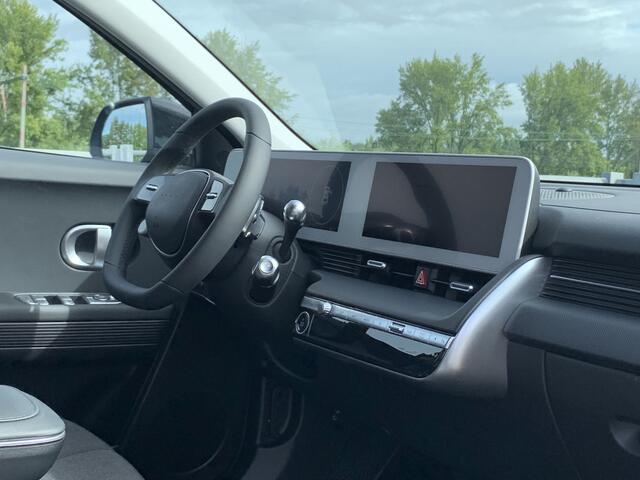 Hyundai IONIQ 5 77 kWh Style Warmtepomp, Vehicle 2 Load, Navigatie en Groot Accu pakket met 507 KM RANGE! Uit voorraad leverbaar!