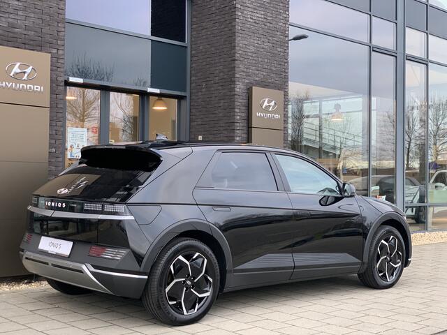 Hyundai IONIQ 5 77 kWh Style Warmtepomp, Vehicle 2 Load, Navigatie en Groot Accu pakket met 507 KM RANGE! Uit voorraad leverbaar!