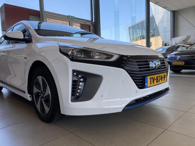 Hyundai IONIQ 1.6 GDi Comfort,Automaat,Navigatie,Achteruitrijcamera,Climate&Cruisecontrol,Spraakbediening,Keyless,Sensoren V&A,