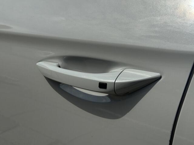 Hyundai IONIQ 1.6 GDi PHEV Style | Trekhaak | Winterpack | Adaptive | Camera