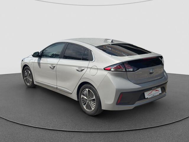Hyundai IONIQ 1.6 GDi PHEV Style | Trekhaak | Winterpack | Adaptive | Camera
