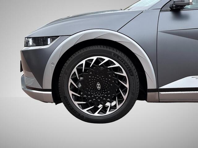 Hyundai IONIQ 5 Lounge AWD 77.4 kWh Panoramadak + Digitale Buitenspiegels | Matte Lakkleur | 20'' Velgen | BOSE Audio | Vol-Leder | Stuur- + Stoelverwarming | Rijklaarprijs!