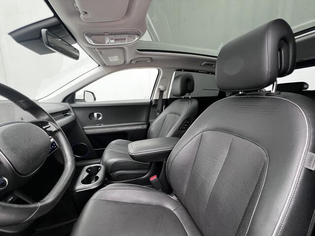 Hyundai IONIQ 5 Lounge AWD 73kWh / Dealer onderhouden / Panoramadak / WLTP 451 km / Warmtepomp / CCS snelladen / 1.600 kg trekgewicht / Elektr. stoelen en klep / Stoelventilatie en verwarming / BOSE / HUD / Camera 360° /