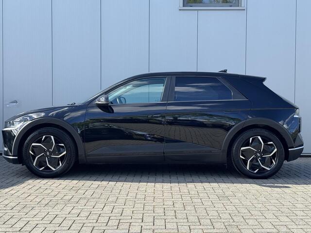 Hyundai IONIQ 5 Style 58 kWh / Actieradius 384KM WLTP / 3 Fasen Laden / Navigatie / Appel CarPlay & Android Auto / Cruise Control / Dealer Onderhouden / Parkeersensoren / Adaptieve Cruise Control / Privacy Glass / Achteruitrijcamera /
