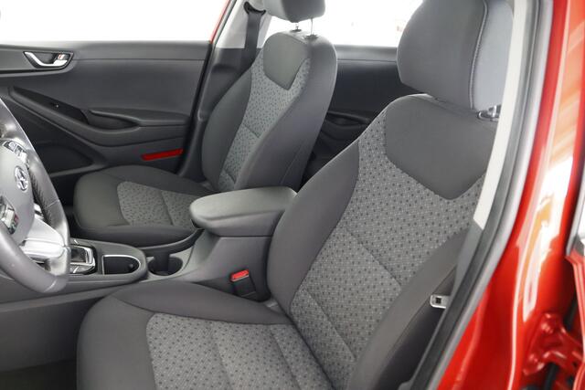 Hyundai IONIQ 1.6 GDi PHEV Premium / LED / Opendak / Navi / Cam / CarPlay