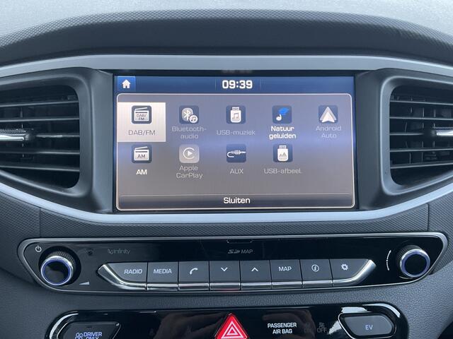 Hyundai IONIQ Premium EV Incl.BTW Trekhaak Pano Leer Stoelverw+Ventilatie Adap.Cruise Keyless BOMVOL!