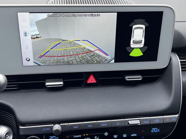 Hyundai IONIQ 5 Connect 73 kWh Automaat / Dealer onderhouden / Accu SoH 100% / 1.600 kg trekgewicht / Adapt. CC / WLTP 451 km / CCS snelladen / Warmtepomp / All Season banden op 19" LM wielen /