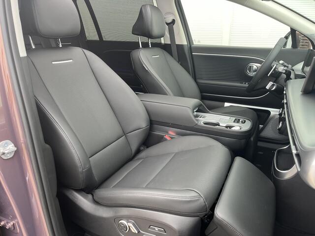 Hyundai IONIQ 9 Connect+ 7p. 110.3 kWh / Nu in de Showroom! / Stoelmassage / Stoel- & Stuurverwarming / Stoelverkoeling Voor + Achter / Schuif- & Kanteldak / 360 Camera /