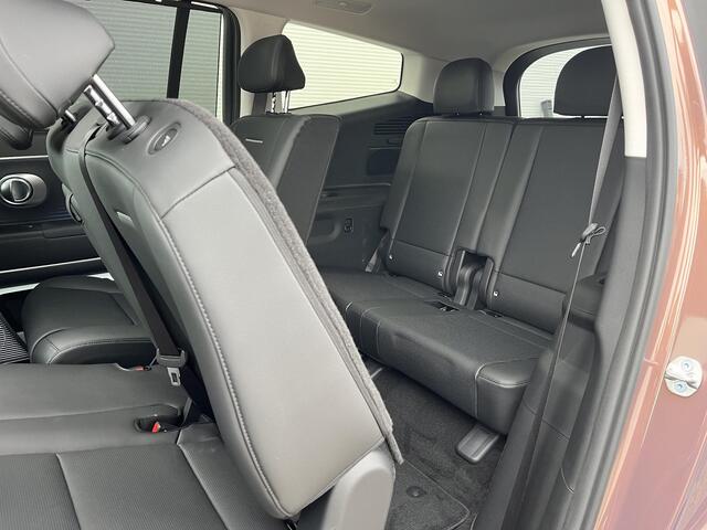 Hyundai IONIQ 9 Connect+ 7p. 110.3 kWh / Nu in de Showroom! / Stoelmassage / Stoel- & Stuurverwarming / Stoelverkoeling Voor + Achter / Schuif- & Kanteldak / 360 Camera /