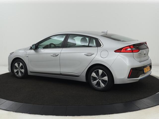 Hyundai IONIQ 1.6 GDI PHEV Premium | Stoelventilatie | Leder | Adaptive cruise | Bi-Xenon | Achterbankverwarming | Carplay | Keyless | Navigatie | Climate control | Stuurverwarming | Plug In