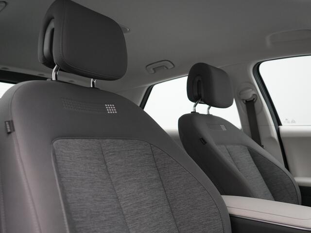 Hyundai IONIQ 5 Connect 58 kWh 170pk Dealer O.H. | Adaptive Cruise | Camera | Stoelen & Stuur Verwarmd | Apple Carplay | Navigatie | Virtual | Blis | DAB |