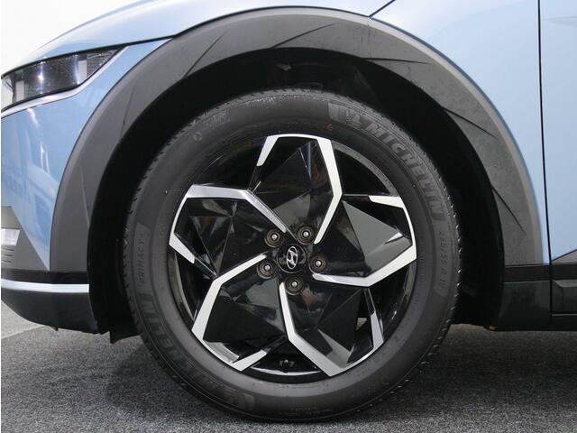 Hyundai IONIQ 77 kWh Style | Warmtepomp | Private lease 599,- p.m. |