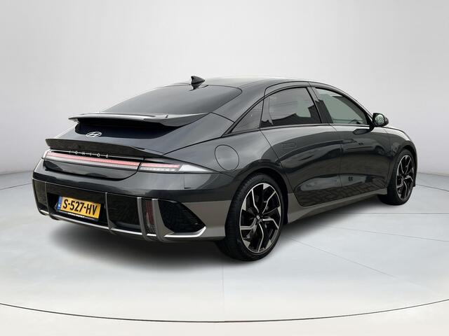 Hyundai IONIQ 6 Connect 77.4 kWh |Let op kilometerstand is nu 40932! | Automaat | Navigatie | adaptive Cruise Control | Climate control | Stoelverwarming | Rijklaar ! |