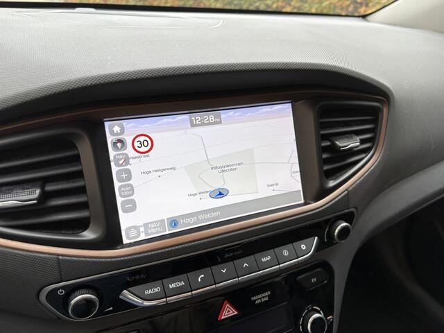 Hyundai IONIQ Comfort EV / AUTOMAAT / NAVI / INFINITY / CRUISE
