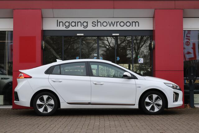 Hyundai IONIQ Comfort EV SoH 98%!!! | Origineel NL | Camera | ACC | Infinity Sound | Navigatie |